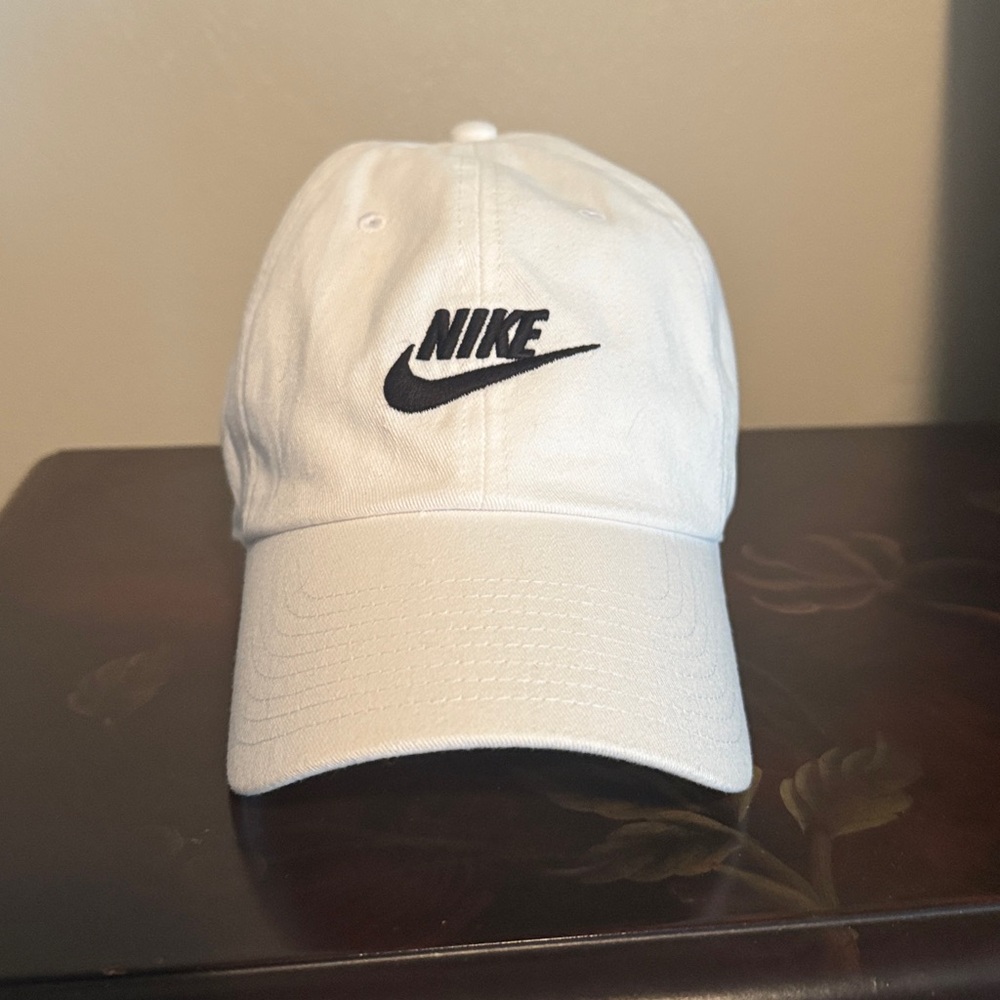 Nike White Club Cap with Black Tag